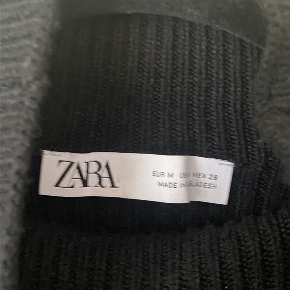 Zara Cropped Ribbed Sweater - Picture 2 of 3